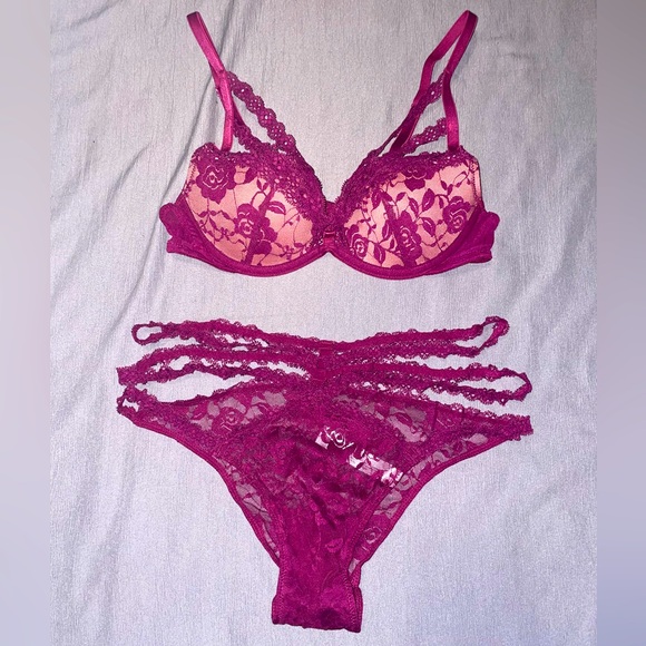 Adore Me Other - Burgundy Bra and Pantie lingerie set!